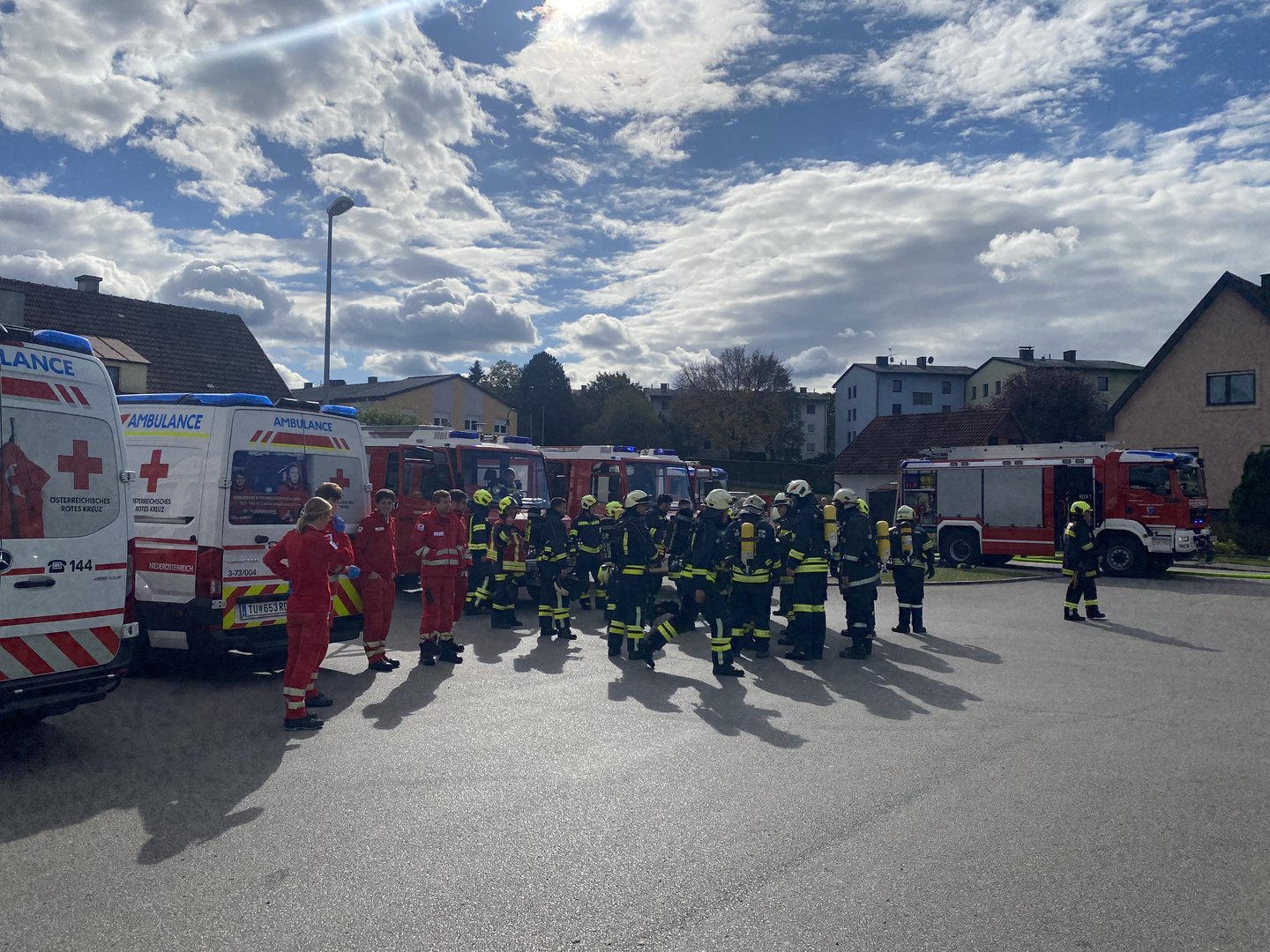 Dachstuhlbrand In Der Hauptstraße - FF Pyhra